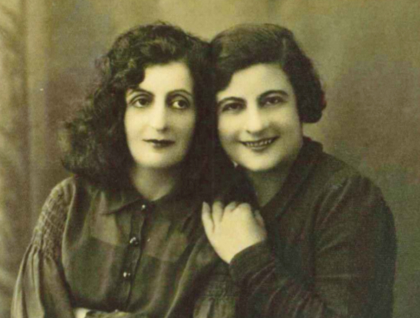 832 629